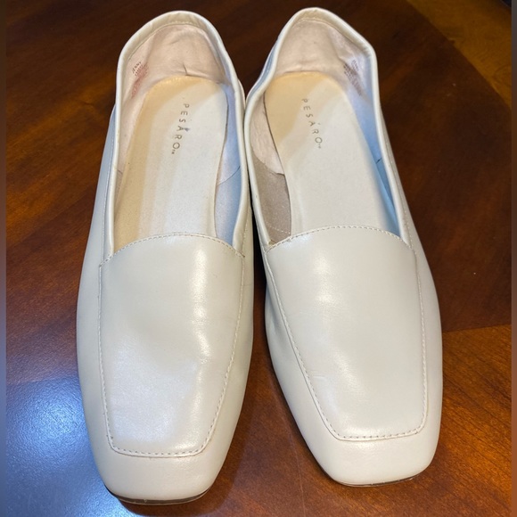 Pesaro Jenny Leather Slip On Flat Loafer
Size 9 1/2 - Picture 7 of 14